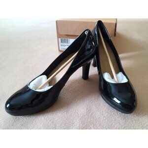 Clarks Womens Adriel Viola Black Patent Pump Heels Sz 10 WIDE Classic Dress NWB